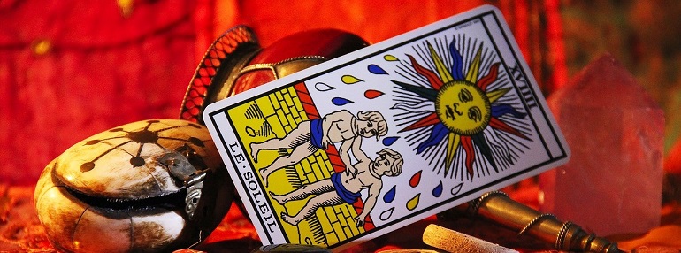 Spå deg gratis i tarot online